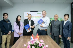 Schneider Electric và Van Der Leun hợp tác 'xanh hóa' ngành đóng tàu