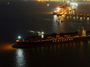 Trung Quốc Khai Trương Tuyến Vận Tải Biển Đến Châu Âu Qua Bắc Băng Dương Đầu Tiên: Một Bước Ngoặt Trong Ngành Vận Tải Biển Toàn Cầu