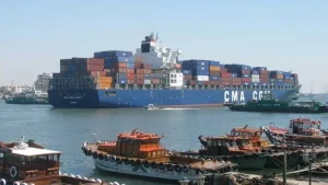 CMA CGM điều chỉnh tuyến đi kênh Suez vì rủi ro địa chính trị