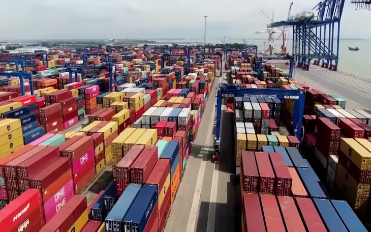 Thuế carbon ở vận tải biển: Việt Nam cần chuẩn bị trước khi áp dụng vào 2027