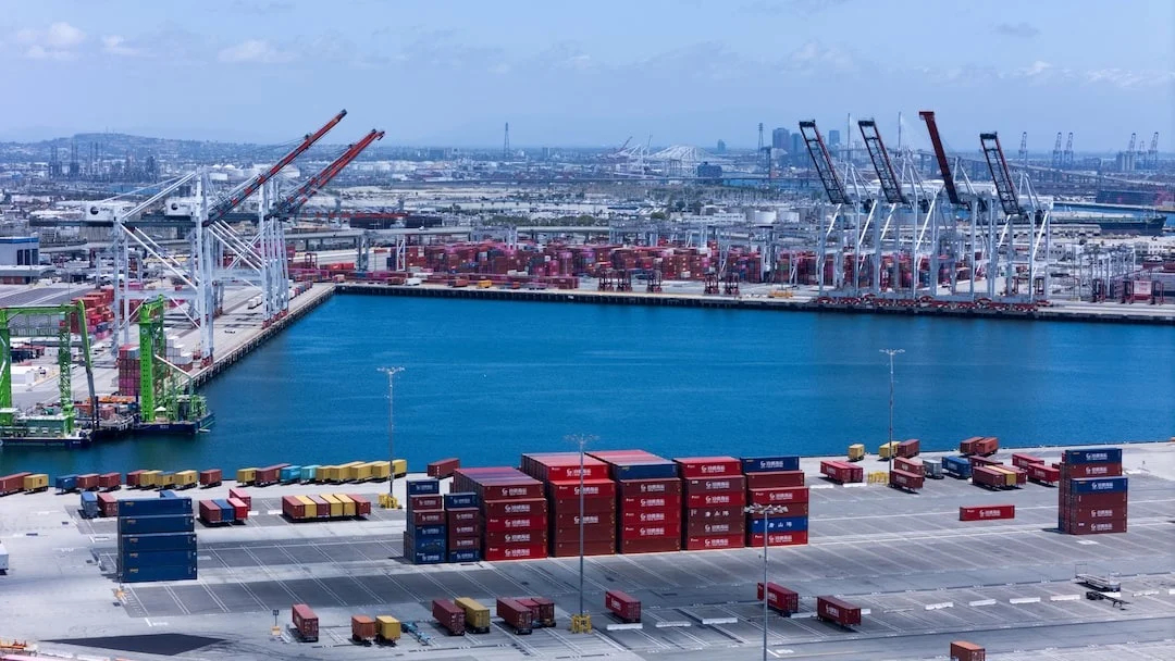 Cảng Los Angeles lập kỷ lục mới về sản lượng container