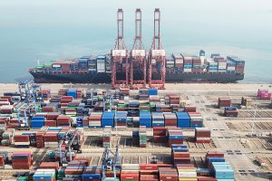 Mỹ tăng mạnh nhập khẩu container trước nguy cơ tăng thuế