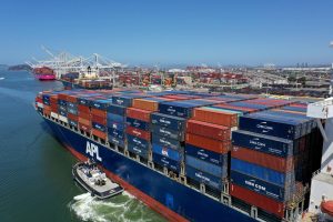 Cước container xuyên Thái Bình Dương tiếp tục tăng
