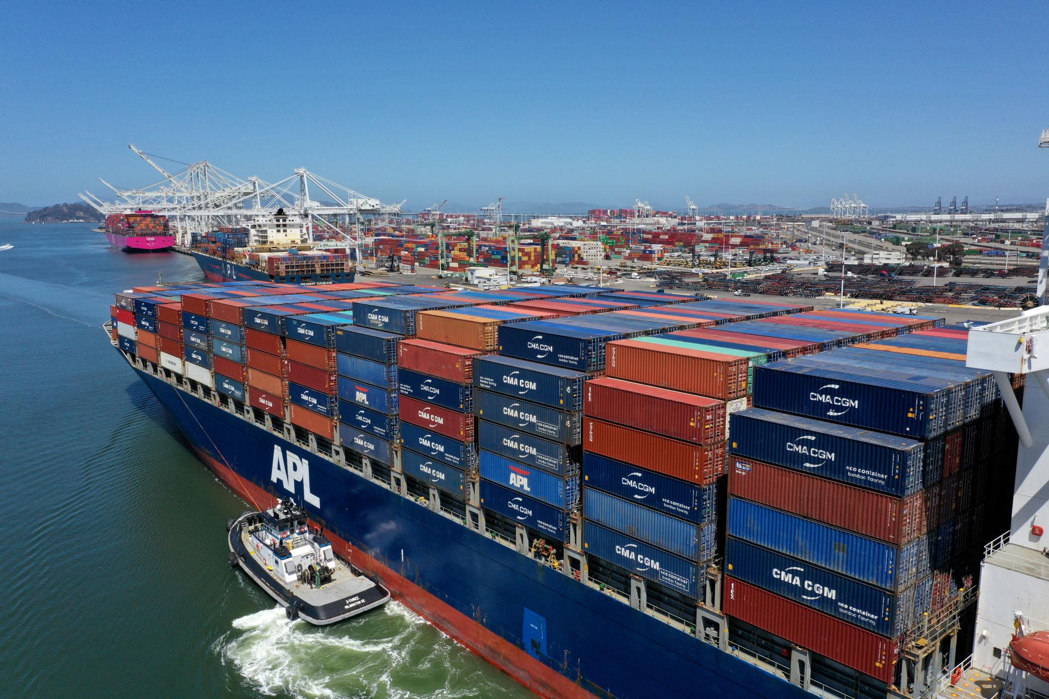 Cước container xuyên Thái Bình Dương tiếp tục tăng