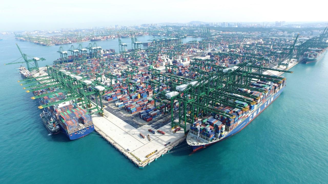 Singapore và Colombo thiếu container, gây khó cho hàng xuất khẩu