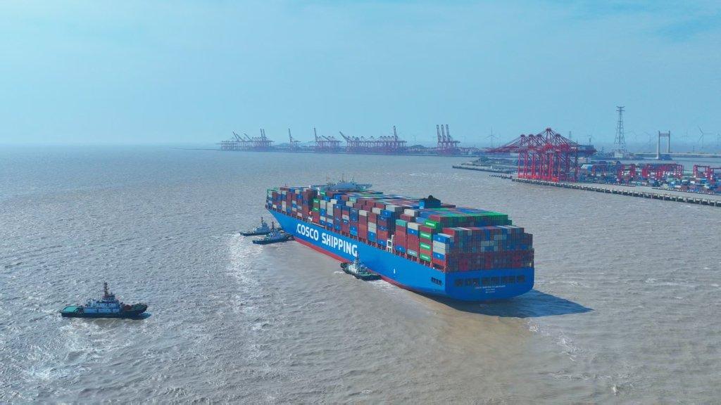 Bão liên tiếp tại Trung Quốc làm tình hình cảng xấu thêm